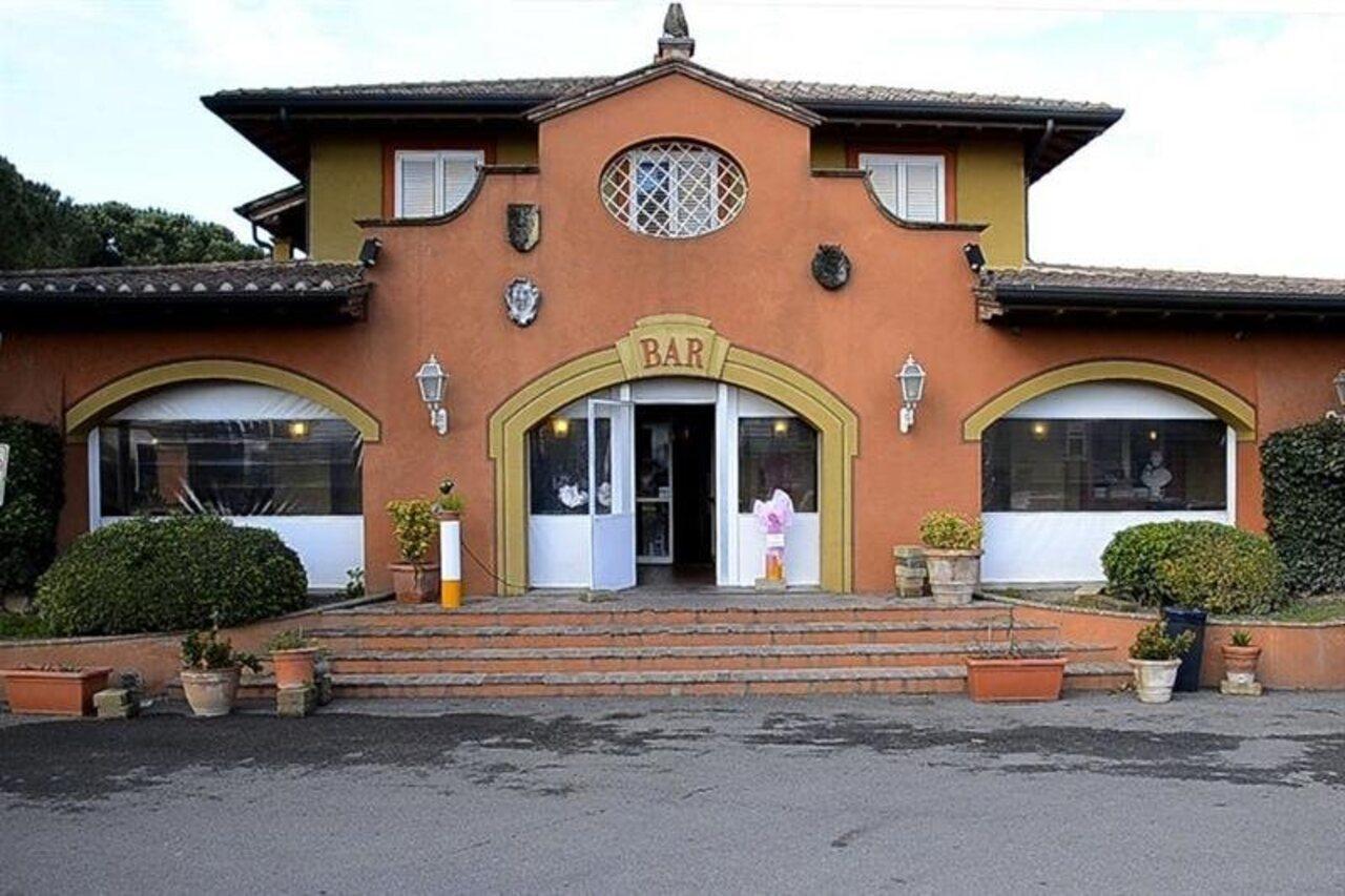 Hotel Borgo Il Poeta Santa Maria a Monte Exterior foto